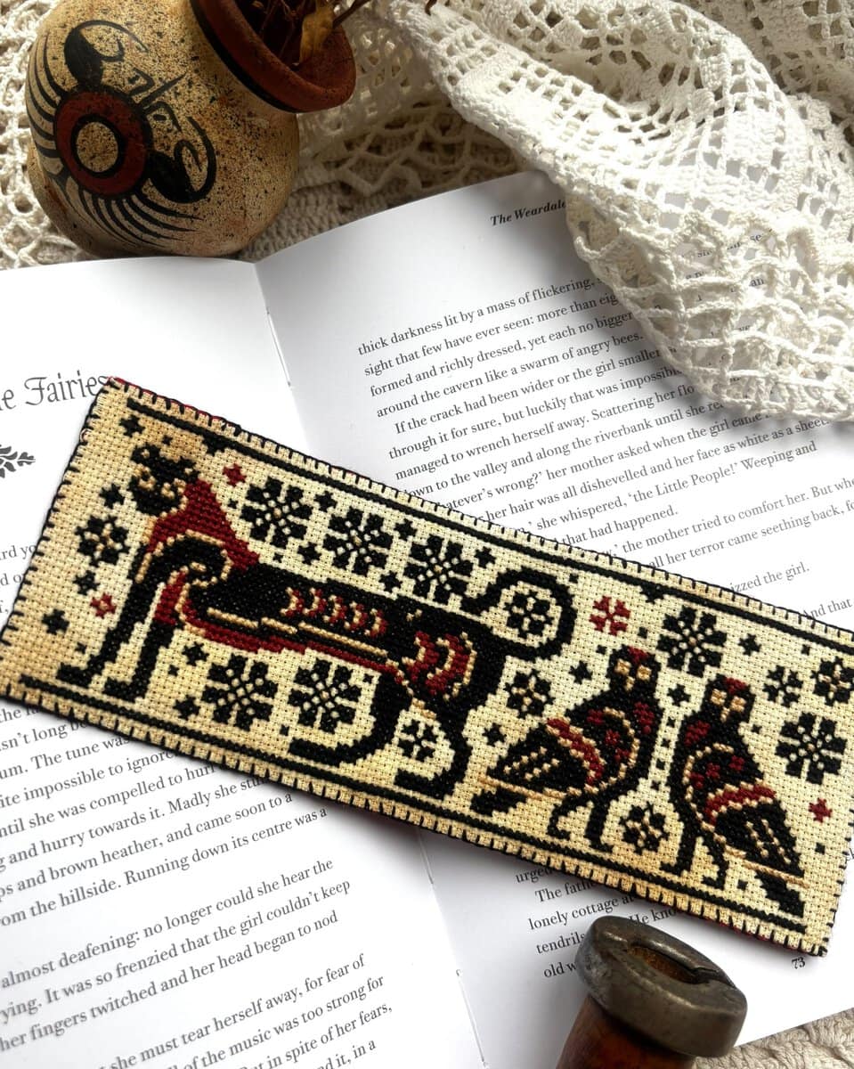 Greek Wonky Lion cross stitch bookmark pattern - Image 6